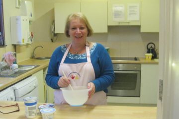 Lynn-cooking-group-leader-Townsend-Childrens-Centr