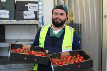 jorge-fareshare-volunteer