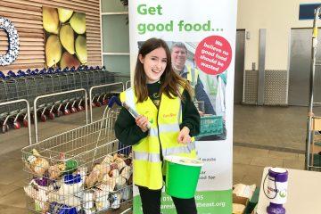 Volunteering-FareShare-Students